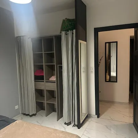 Hyper-central In Apartment Chalons-en-Champagne